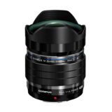 Lente Olympus M.Zuiko Digital 8 mm f/1.8, diseño fisheye y óptica de alta calidad para fotografía amplia.