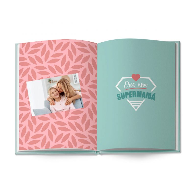 開いた本のページ。もしくはノートブック