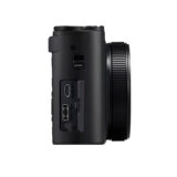 Cámara mirrorless con puerto HDMI y USB-C, diseño compacto y elegante para fotografía profesional.