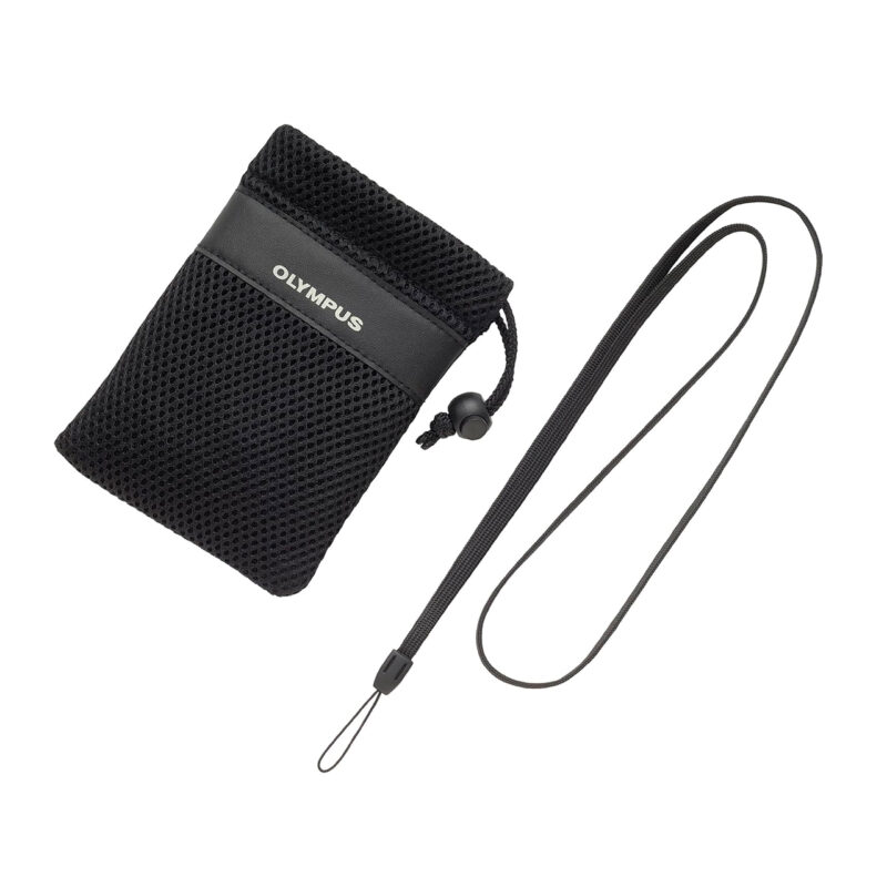 Funda de transporte Olympus con diseño de malla negra y cordón, ideal para cámaras compactas.