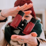 Binoculares Olympus 8x42 Pro, diseño compacto y resistente al agua, perfectos para observación de la naturaleza.