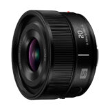 Lente Panasonic Lumix S 20mm f/1.8, diseño compacto, apertura rápida para fotografía profesional.