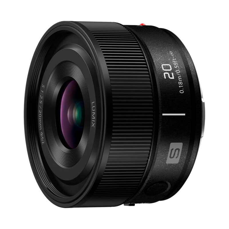 Lente Panasonic Lumix S 20mm f/1.8, diseño compacto, apertura rápida para fotografía profesional.