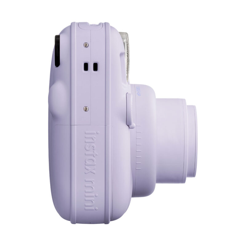 fuj170374-4-2a5 Cámara instantánea Fujifilm Instax Mini en color lila, diseño compacto y lente retráctil. Ideal para fotos rápidas.