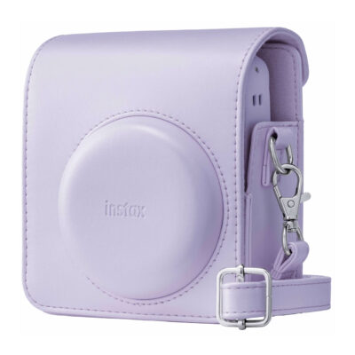 Funda de cámara de Instax en color lavanda, diseño elegante y asa metálica para Fujifilm Instax Mini.