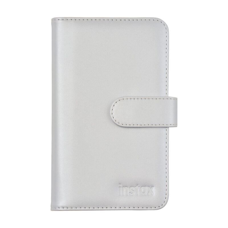 Carcasa de fotos Instax, color plata, diseño elegante y cierre magnético para fotografías instantáneas.