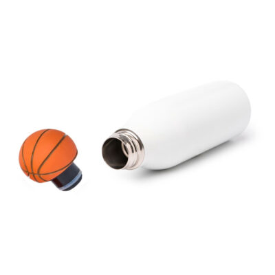 Botella térmica blanca con tapa de baloncesto, ideal para actividades deportivas y mantenimiento de temperatura.