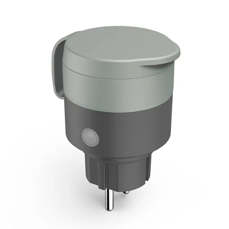 Adaptador de corriente con diseño compacto y botón de encendido, ideal para dispositivos electrónicos modernos.