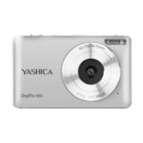 Cámara digital Yashica DigiPix 100 con zoom digital de 16x y lente de 7.36mm, diseño compacto y moderno.