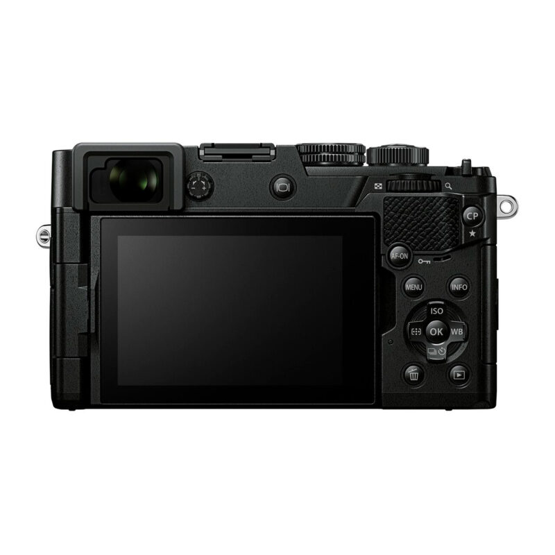oly400630-3-ea5 Cámara Sony A7C con pantalla trasera y botones de control, ideal para fotografía mirrorless avanzada.
