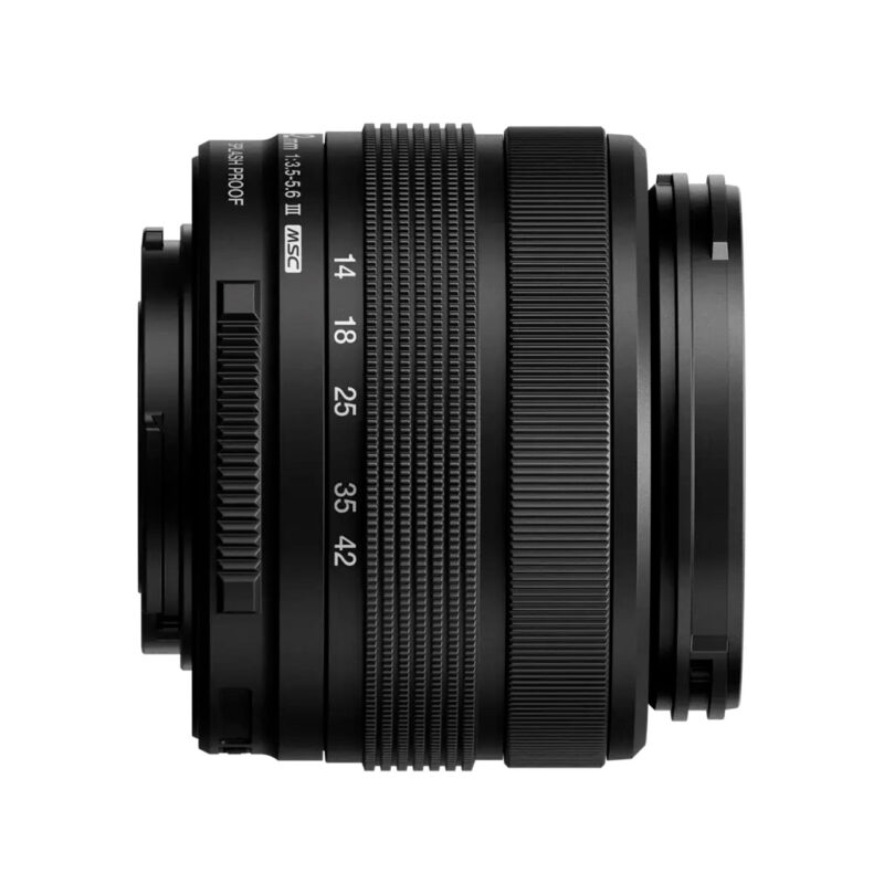 oly400632-3-1f4 Lente Panasonic Lumix 14-42mm f/3.5-5.6 II, compacta y ligera, ideal para fotografía de paisajes y retratos.