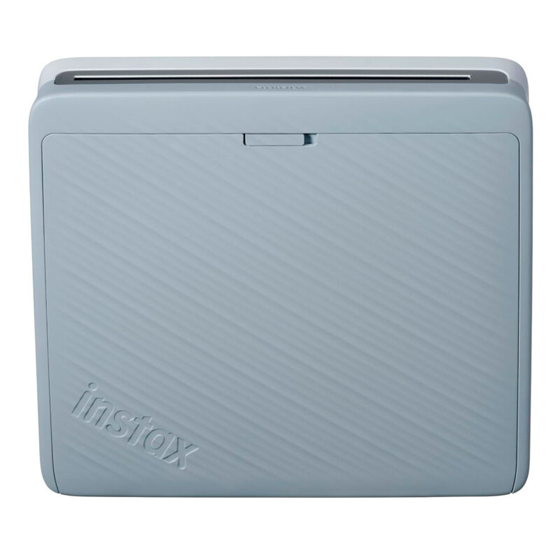 fuj170516-3-aed Impresora portátil Instax en color azul, diseño compacto ideal para fotos instantáneas en casa o eventos.